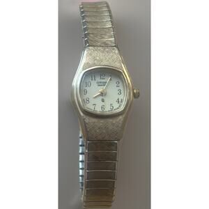 Vintage Citizen Watch Women 17mm Gold Tone 5930-S16717 SMW Needs Battery -NICE!